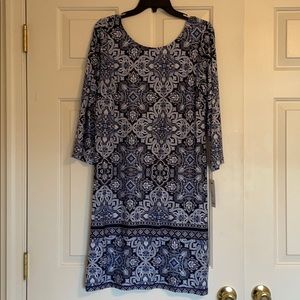 Scoop neck NWT blue print dress